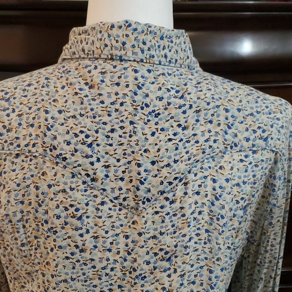 True religion blouse - Picture 7 of 9